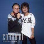 04-08-1983 Jose Hoebee and Frans Sam at studio in Amsterdam. Photo: Govert de Roos/Connu

[keywords]Posed, Headshot, Eyecontact, Singer[/keywords]